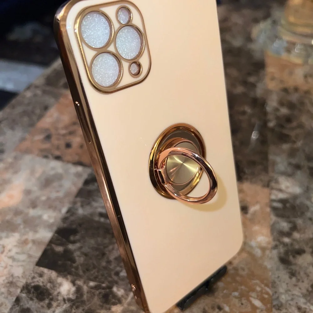 11 pro max heart pendent case